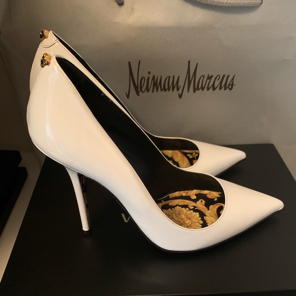 VERSACE BAROCCO PUMPS
